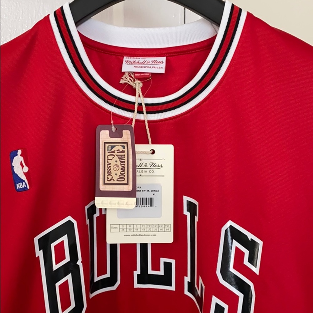 Chicago Bulls Shooting Jersey - Picture 4 of 6